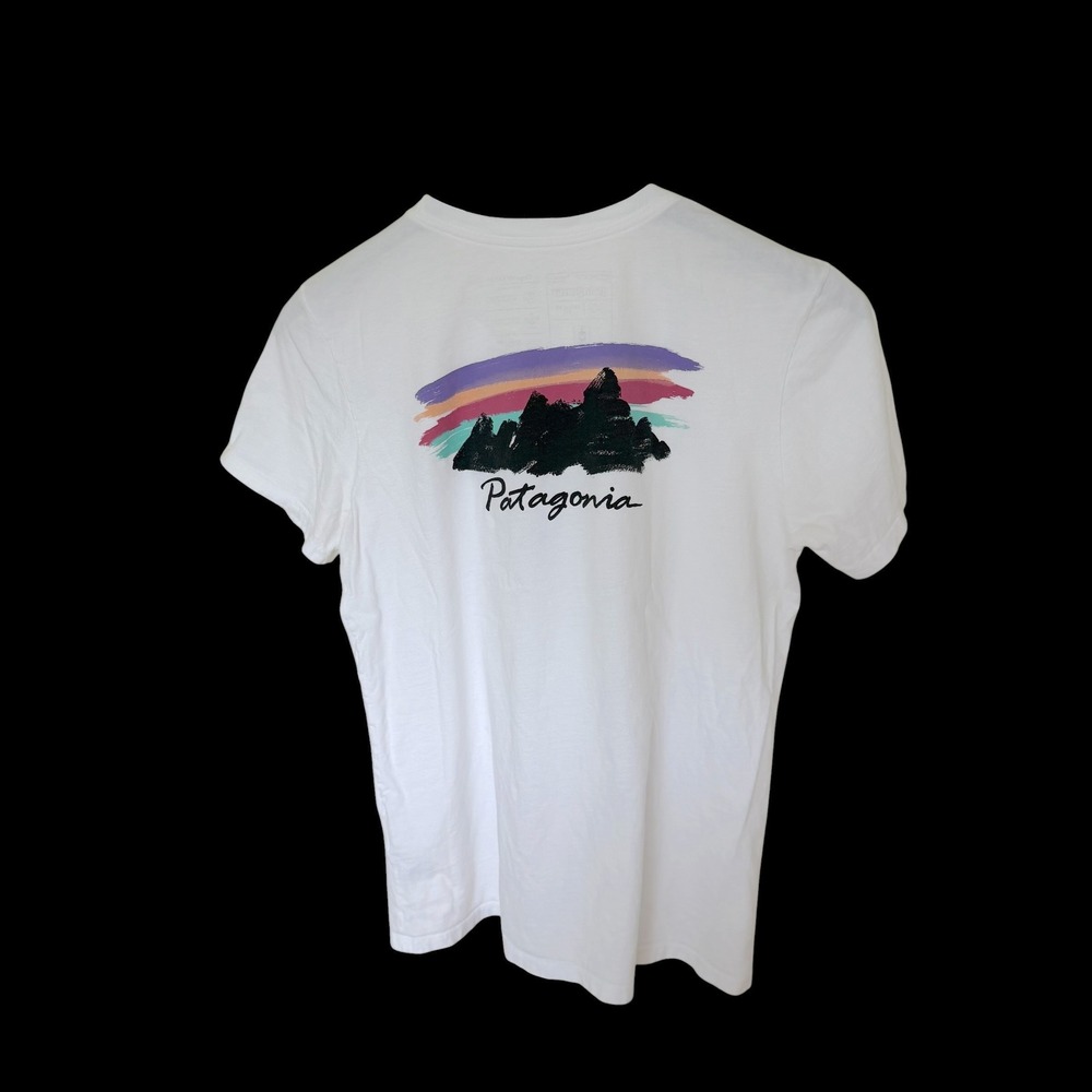 Patagonia Womens White Organic Cotton Mountain T-Shirt XS Distressed